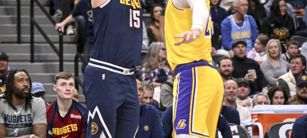 AYX-集结日NBA季后赛传出新动向，纽约尼克斯状态回暖，管理层表态——球迷炸锅，临场指挥获称赞的简单介绍