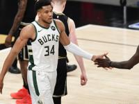 爱游戏体育-包含JackeyLove爆冷击败加拿大队，惊险取胜引爆全场！的词条