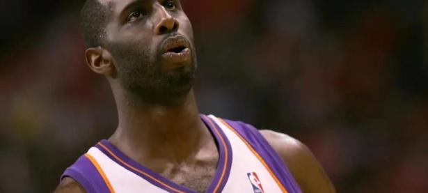 爱游戏-蒂姆连续十五场比赛得分超过势不可挡，雄鹿挑战极限！的简单介绍