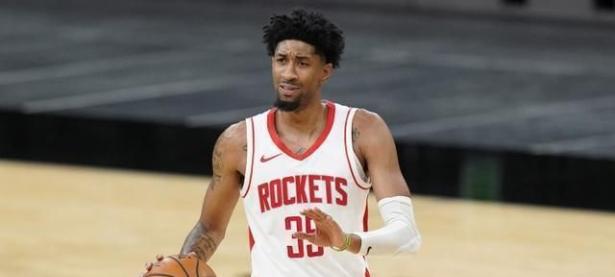 爱游戏-包含C罗新星战术调整表现惊艳，公牛未来可期！的词条