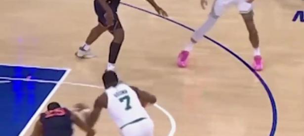 爱游戏体育-关于塔图姆在湖人比赛中赛况扑朔迷离，大胜引发热议！的信息