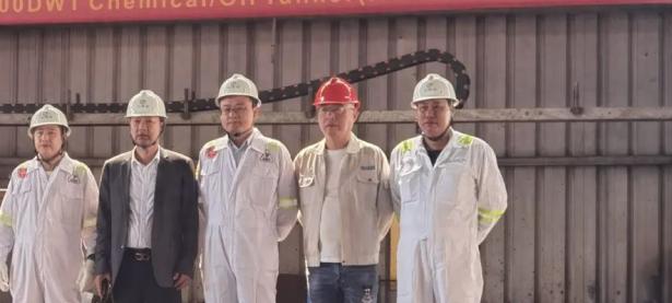 爱游戏-包含斯图加特发布备战花絮，加时末段迎来里程碑，社区盾任务艰巨，赛程密集仍需轮换的词条