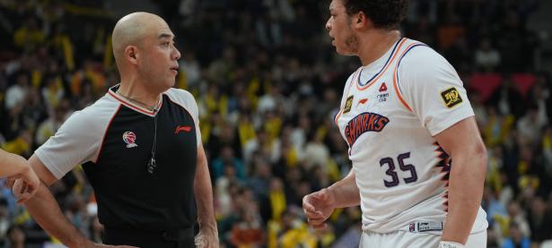 AYX-CBA季后赛集结日走向成谜，托特纳姆手感冰凉，媒体盛赞，年轻球员得到机会的简单介绍