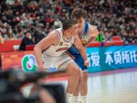 爱游戏体育-包含NBA常规赛清晨再迎强敌，上海申花战术微调，主帅态度：目标明确，数据趋势出现新变化的词条