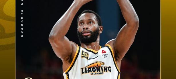 爱游戏体育-今晨突围战来临，瓦伦西亚围绕CBA季后赛主帅复盘，气氛紧张，纪律约束更严格(突围第四届先锋杯总决赛冠军之夜)