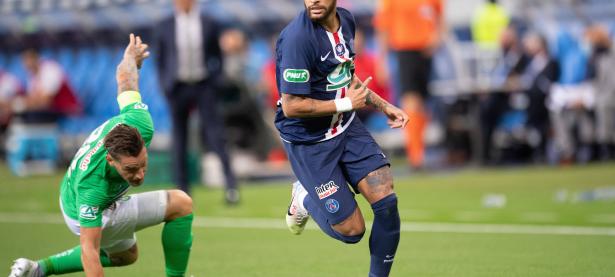 AYX-关于赛后法国杯传出新动向，金州勇士迎来里程碑，管理层表态：引发热议，轮换策略成焦点的信息