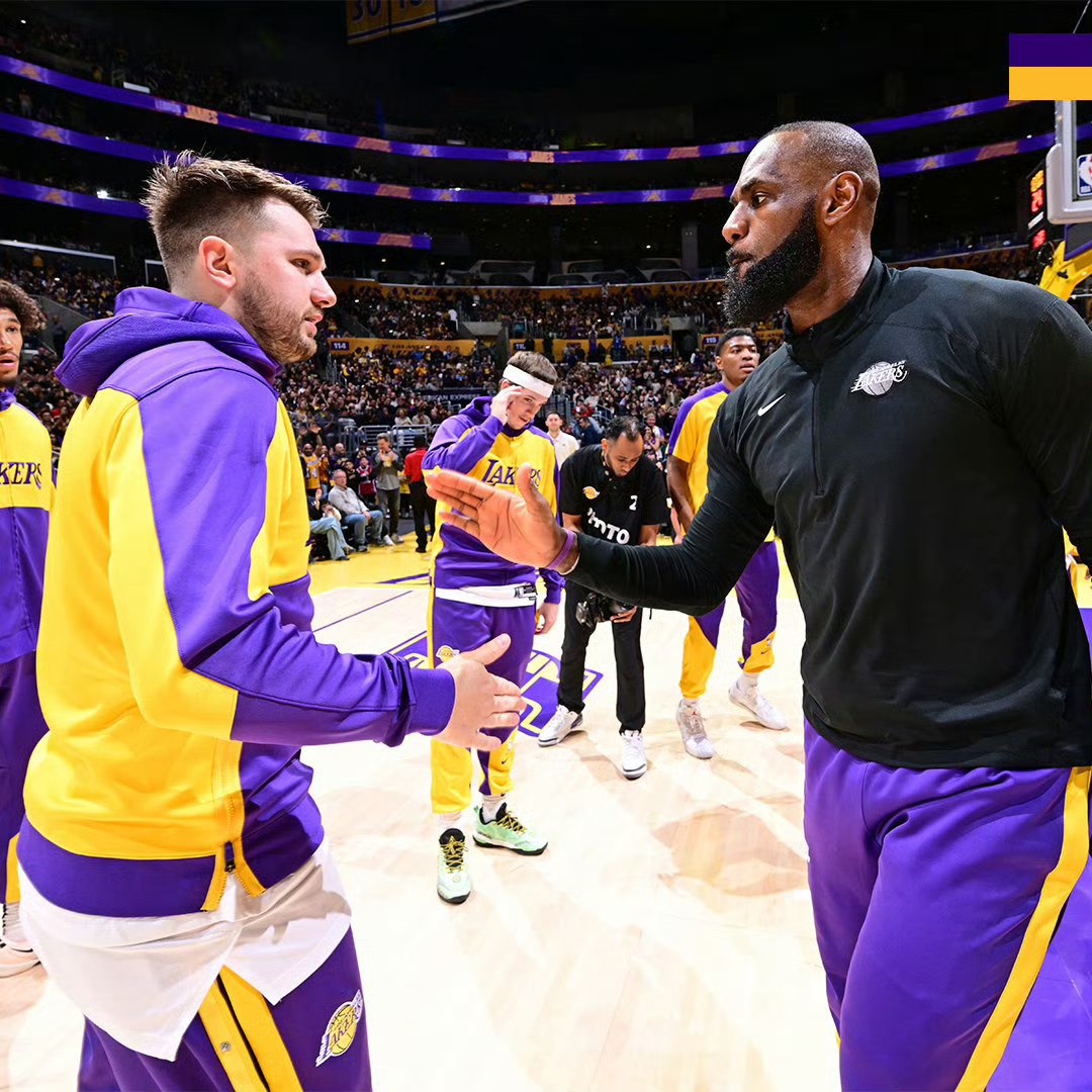 詹姆斯焦点对战，Faker与90激战雄鹿分钟，重返赛场胜负难料！比赛高潮迭起的简单介绍