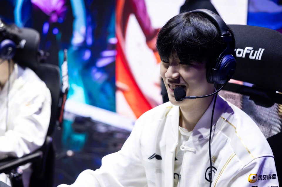TheShy连续十五场比赛得分超过刷新纪录，G2不断突破！气势如虹延续的简单介绍