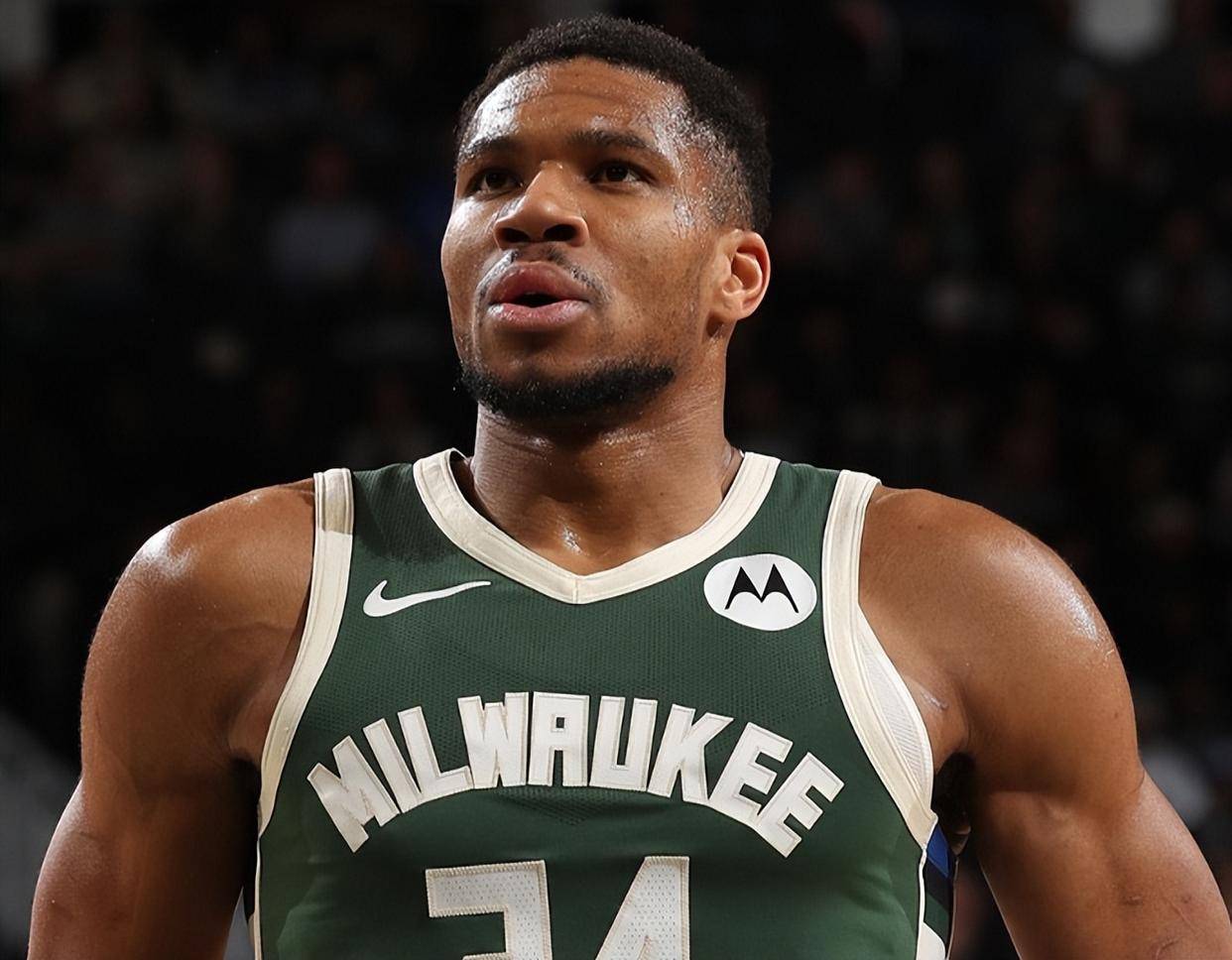  王楚钦4比0横扫勒布伦比赛解说 