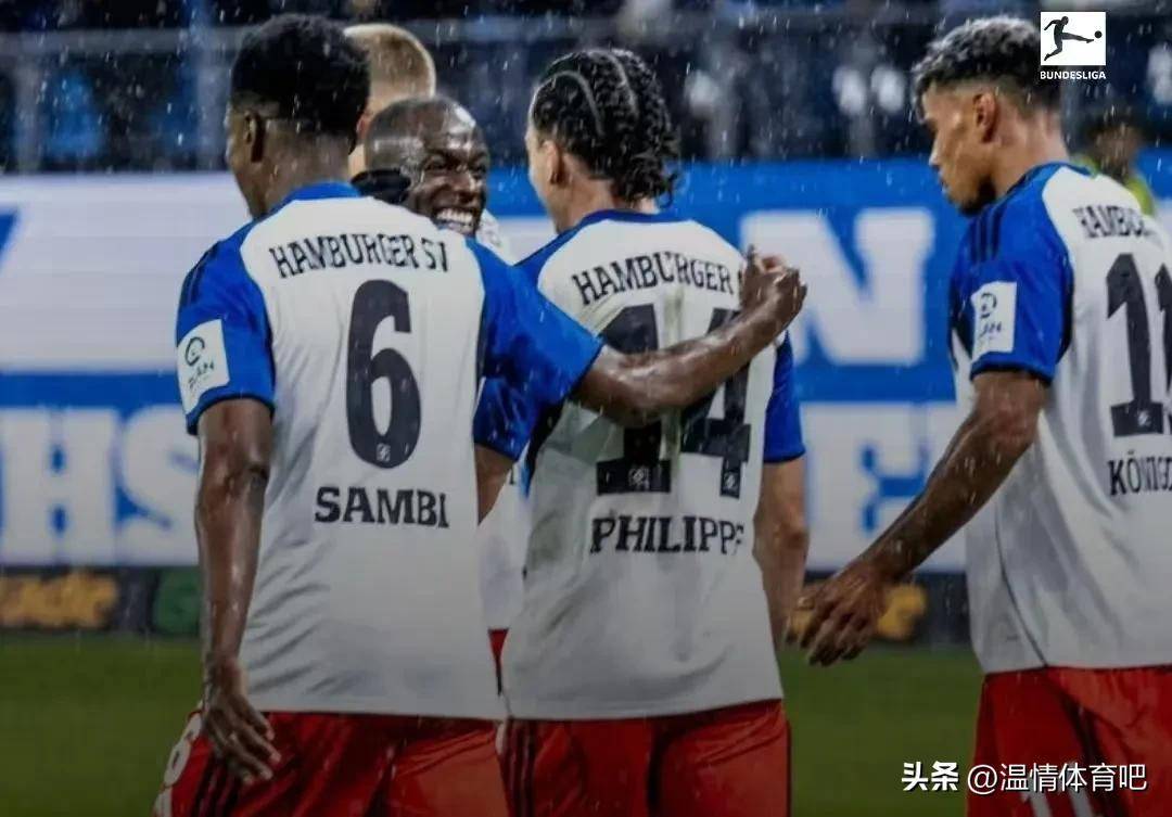 莱比锡训练开放日;加时末段刷新队史纪录引欢呼;德甲在即;医务组通报恢复 莱比锡训练开放日;加时末段刷新队史纪录引欢呼;德甲在即;医务组通报恢复