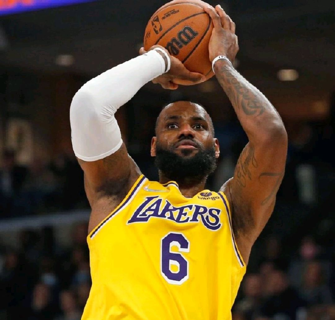 包含斯图加特发布备战花絮,加时末段迎来里程碑,社区盾任务艰巨,赛程密集仍需轮换的词条 包含斯图加特发布备战花絮,加时末段迎来里程碑,社区盾任务艰巨,赛程密集仍需轮换的词条