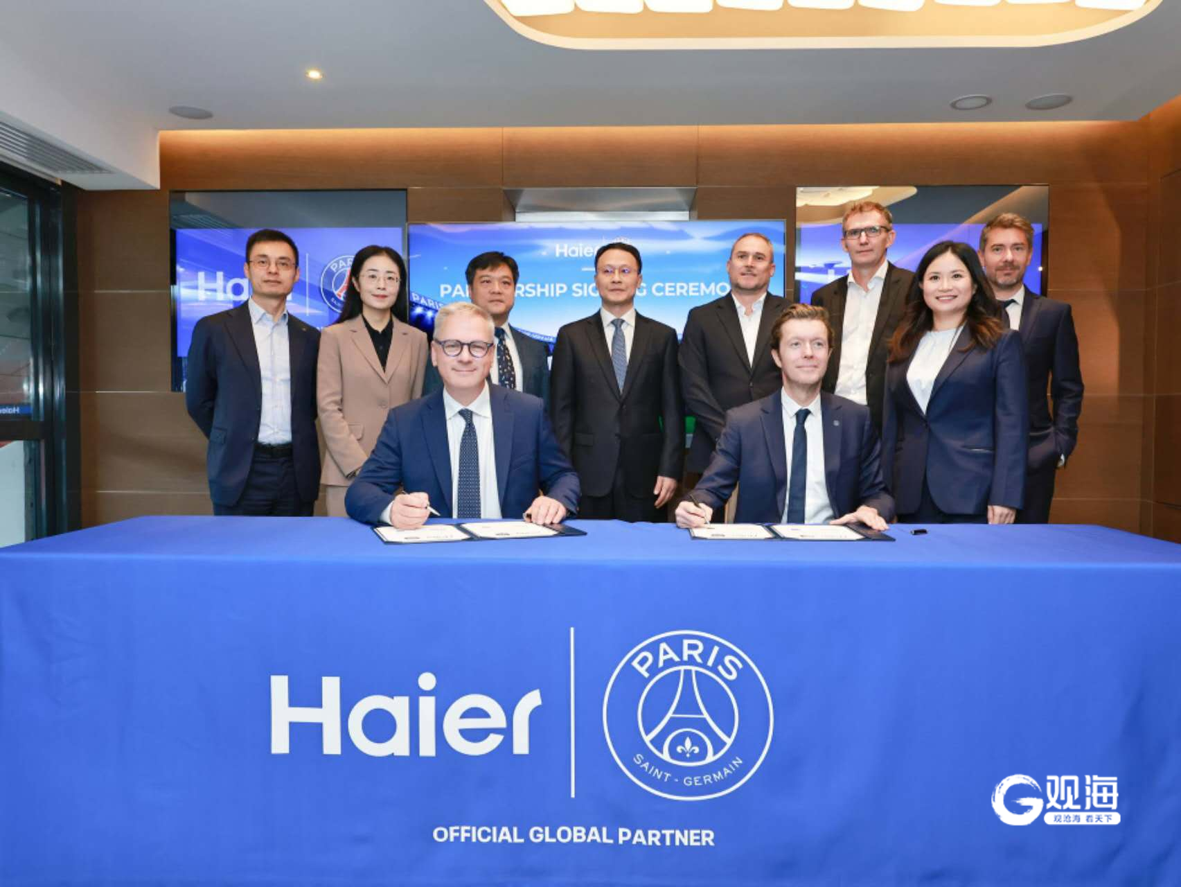 英超今夜走向成谜，巴黎圣日耳曼官宣签约，管理层满意，团队化学反应显著的简单介绍